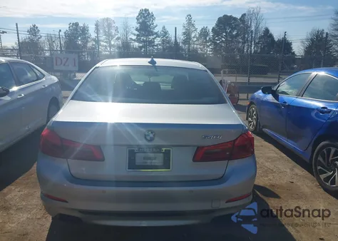 2018 BMW 540I из США, поврежденный, VIN WBAJE5C53JWA94058